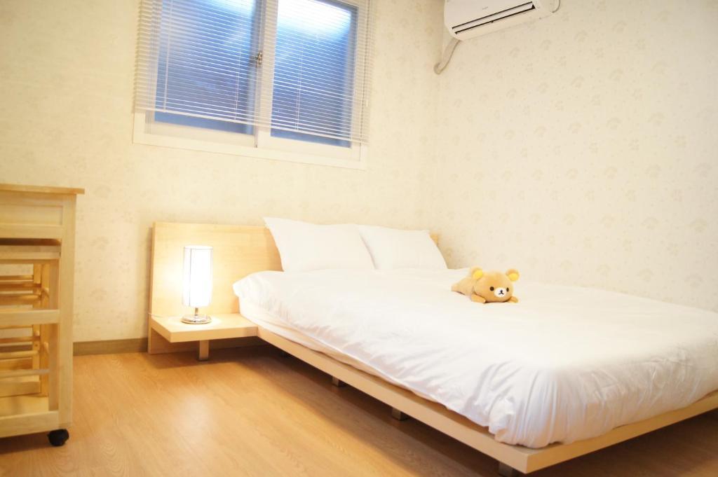 Gom Hostel Dongdaemun Сеул Экстерьер фото